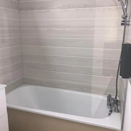 Apartment Un Cocon Aux Marquises - Joli T2 Degagee Sud- Ouest Piscine Tennis Frejus